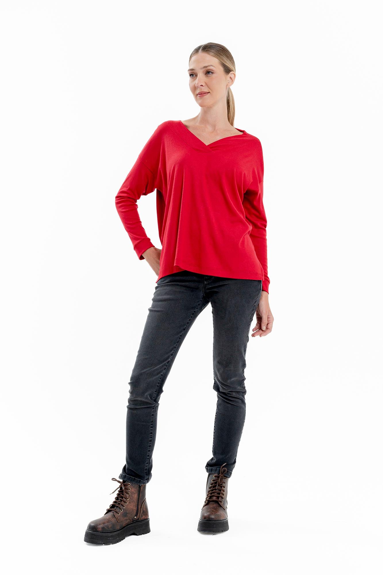 MAXI REMERA ABRIL
